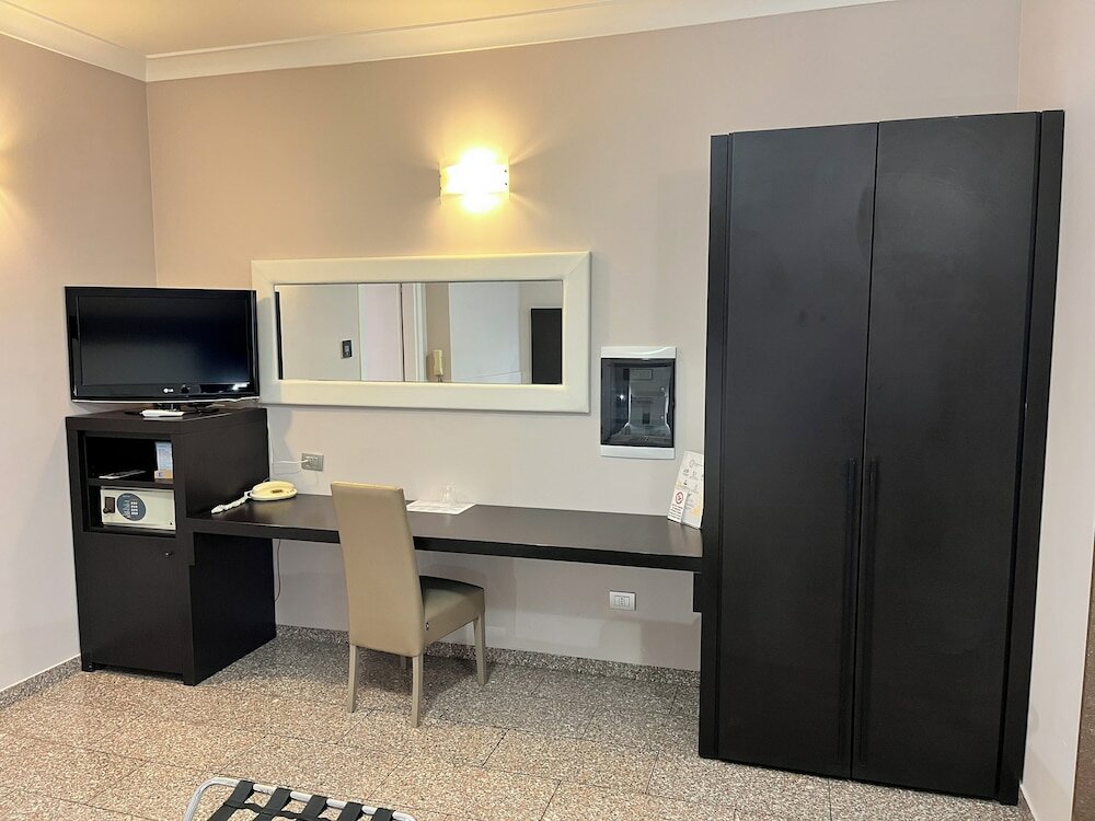Фото EH Suites Rome Airport