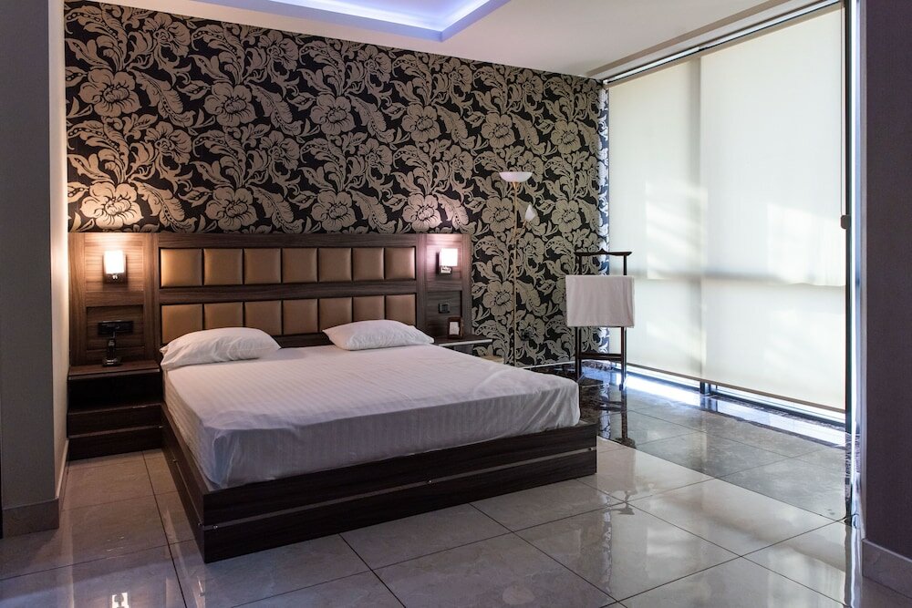 Фото Аван Плаза