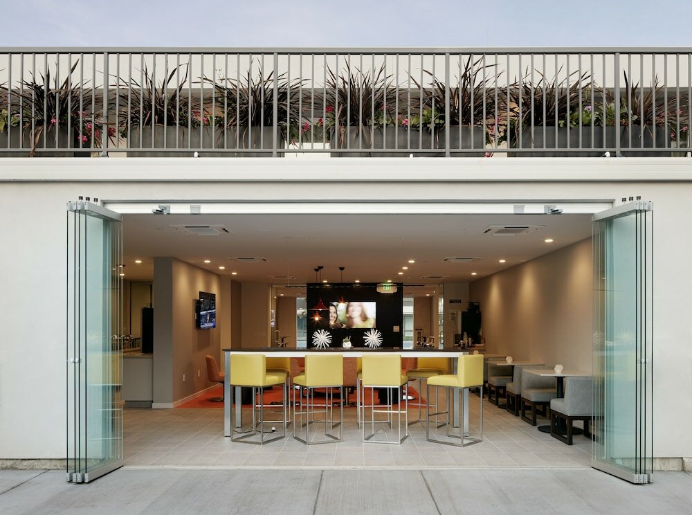 Фото Hotel Lucent