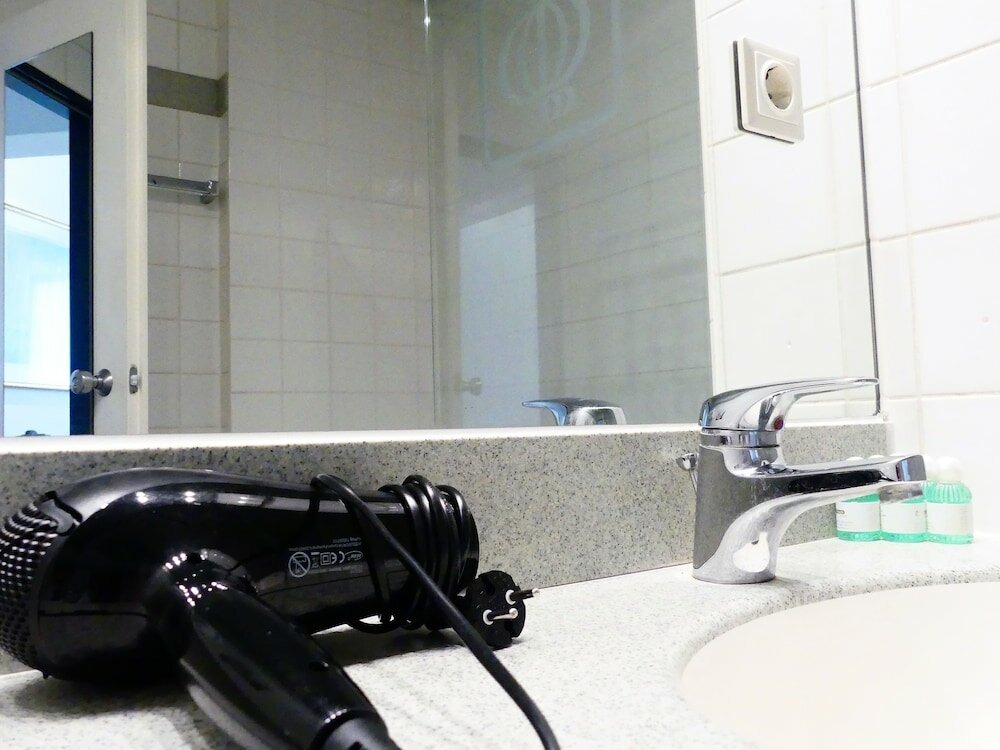 Фото Hotel Königshof The Arthouse