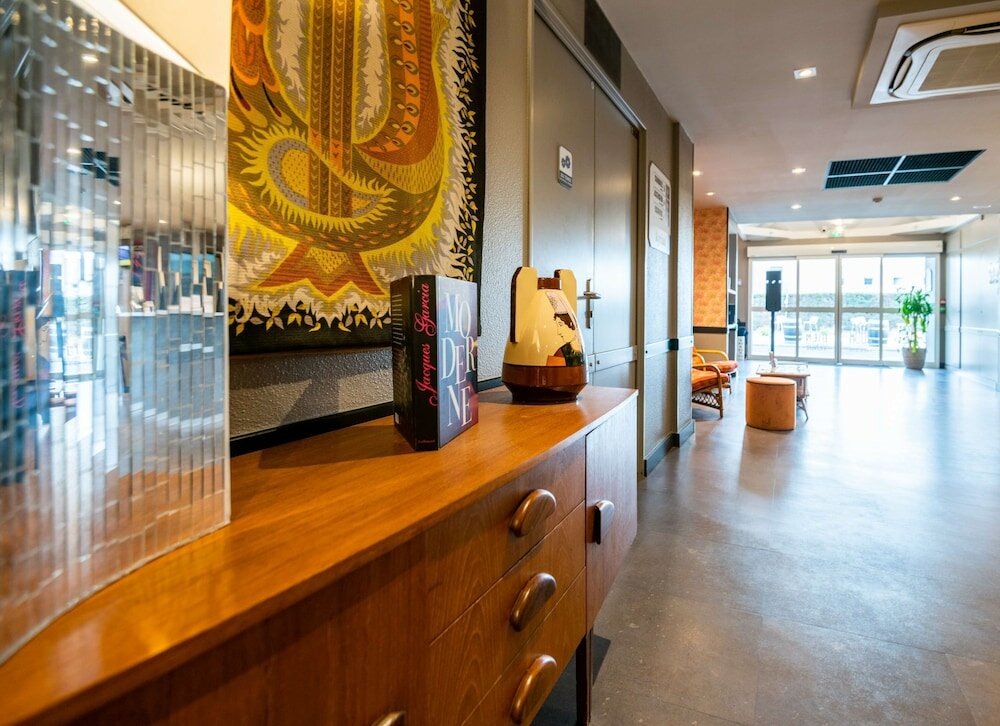 Фото Kyriad Bordeaux Sud - Villenave d'Ornon