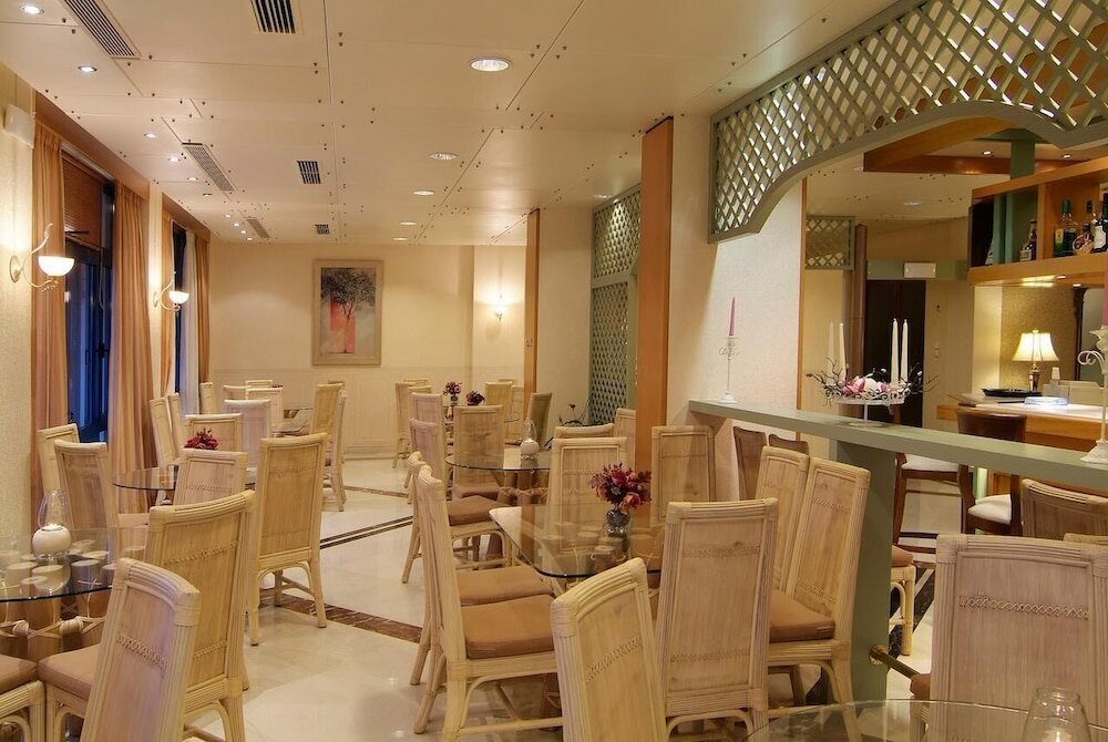 Фото Hotel Kalafati