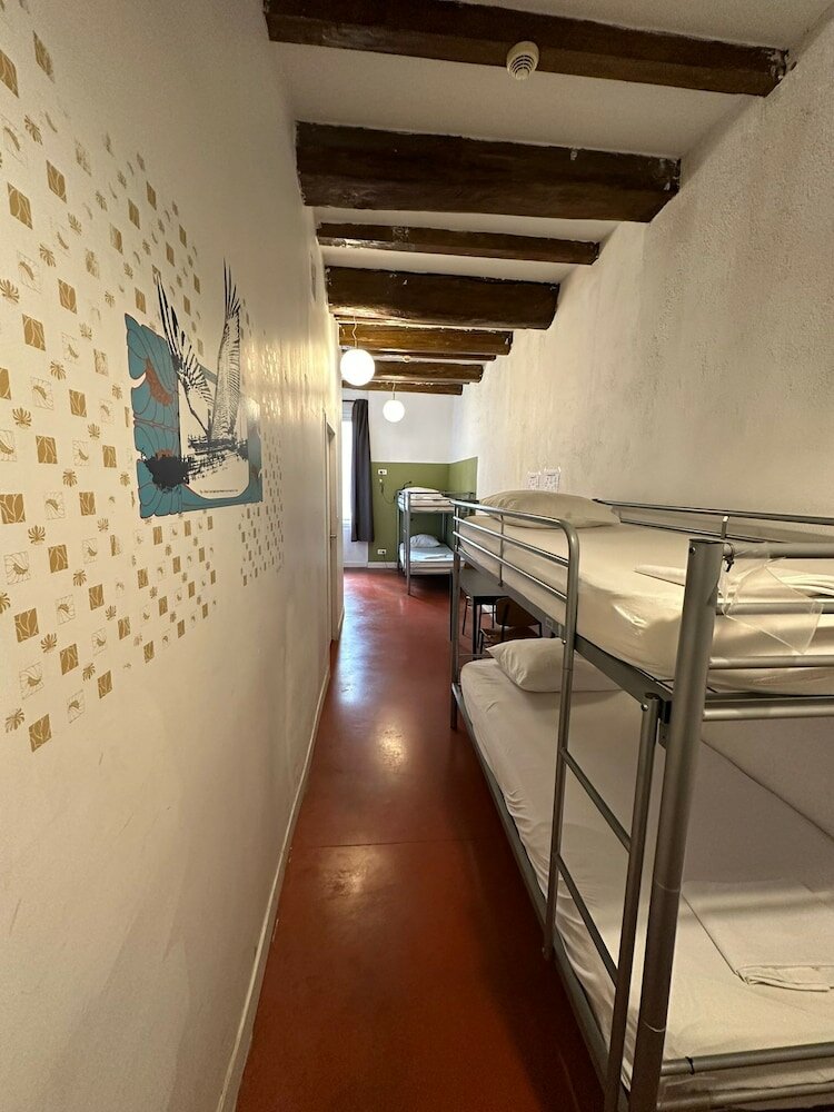 Фото Hostel Vertigo Vieux Port