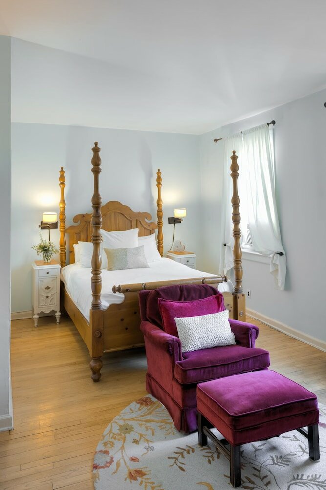 Фото Crabtree's Kittle House Restaurant & Inn