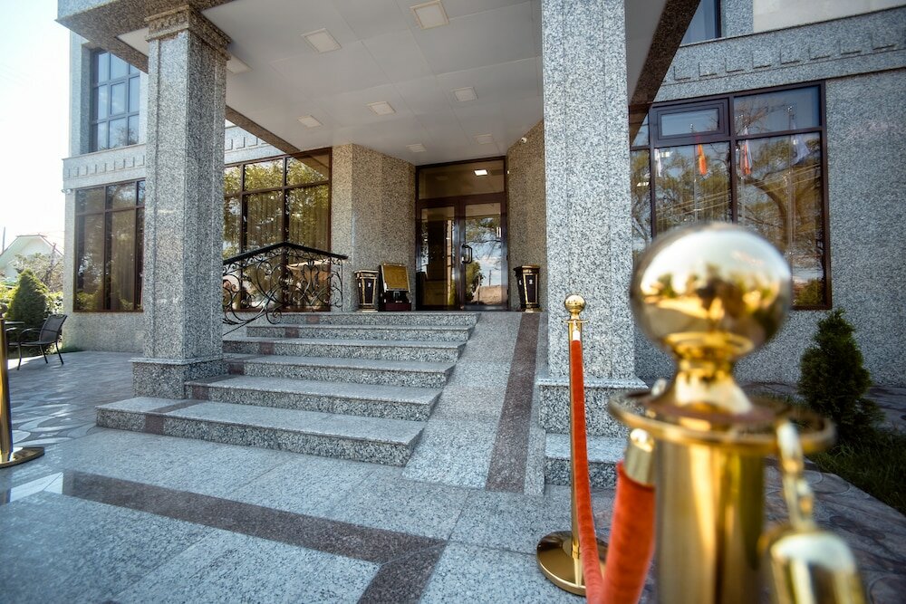 Фото Discovery Hotel Bishkek