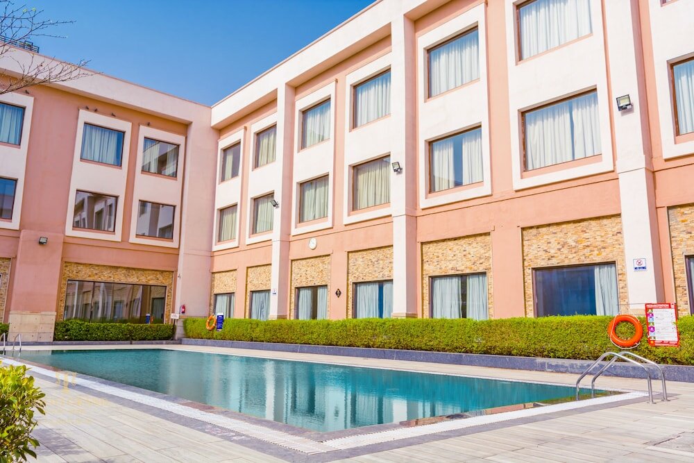 Фото отеля 1