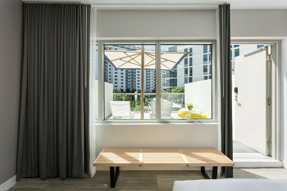 Фото The Gates Hotel South Beach 