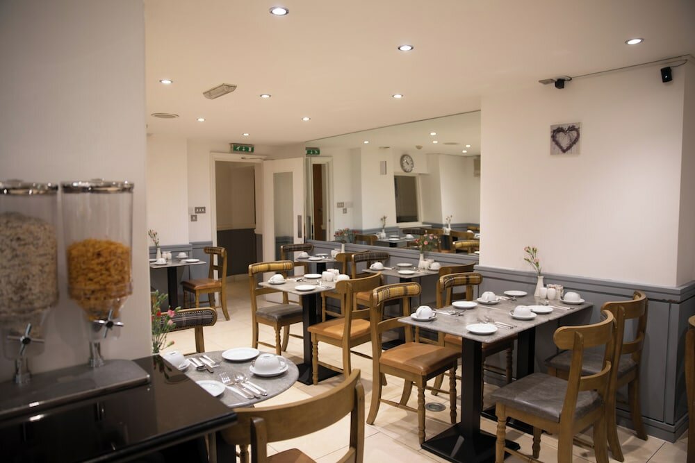 Фото Duke of Leinster Hotel