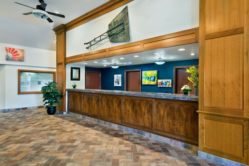 Фото Oxford Suites Hermiston
