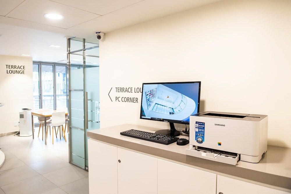 Фото Metro Hotel