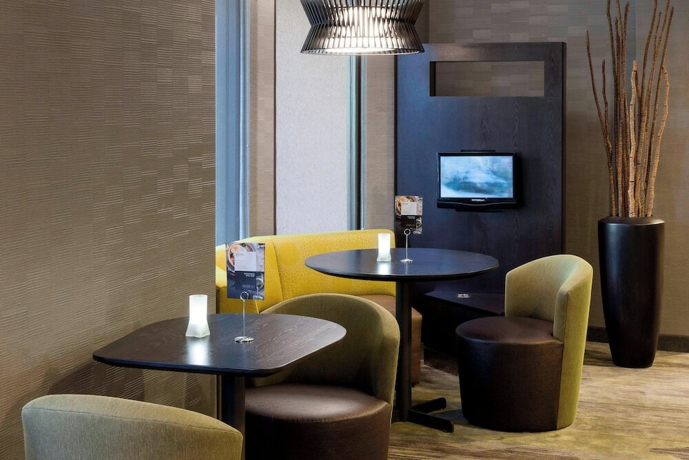 Фото Courtyard by Marriott Pensacola