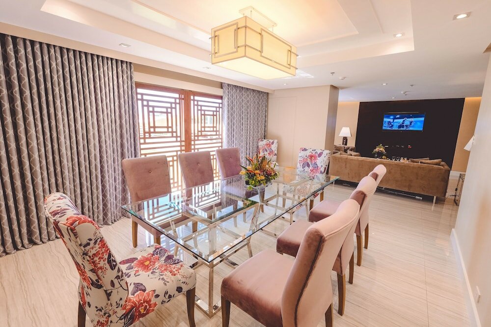 Фото The Mansion