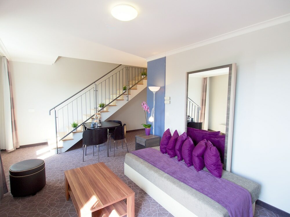 Фото 24hours Apartment Hotel