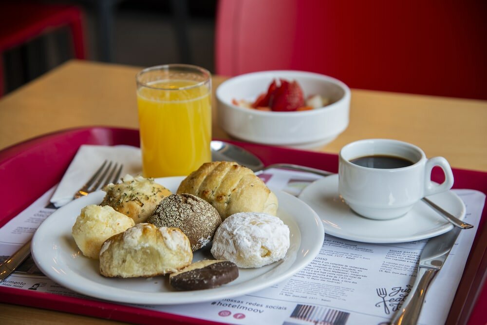 Фото Hotel Moov Curitiba