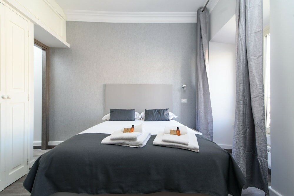 Фото White Caesar Guesthouse