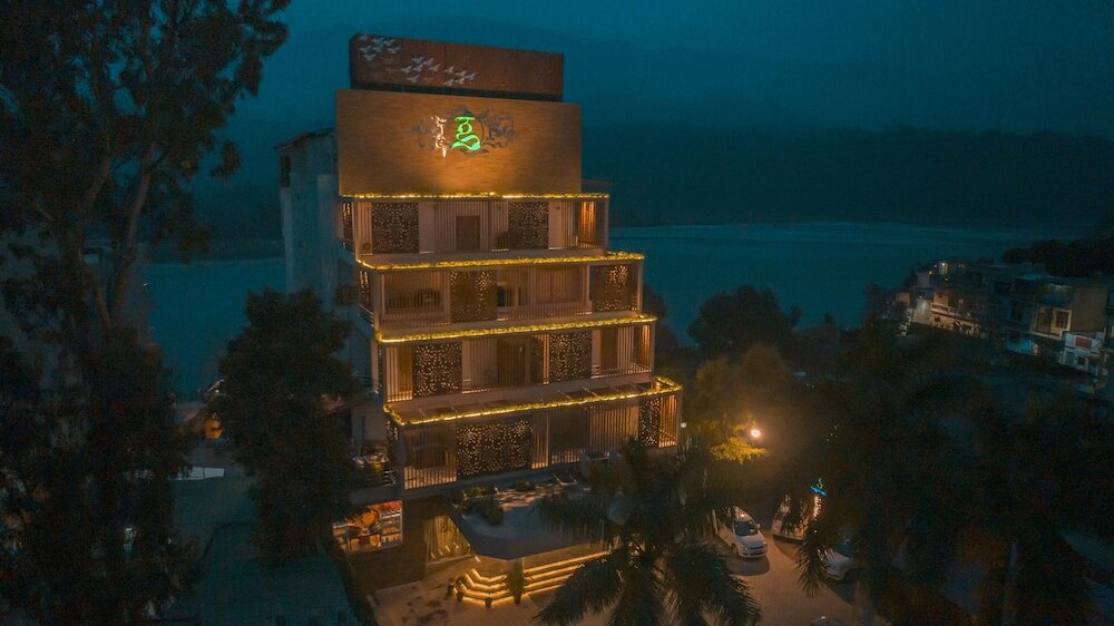 Фото Ganga Kinare- A Riverside Boutique Resort, Rishikesh