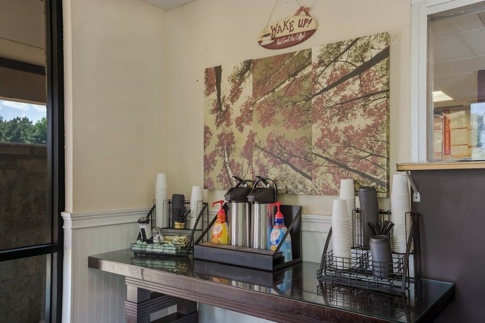 Фото Red Roof Inn Atlanta South - Morrow