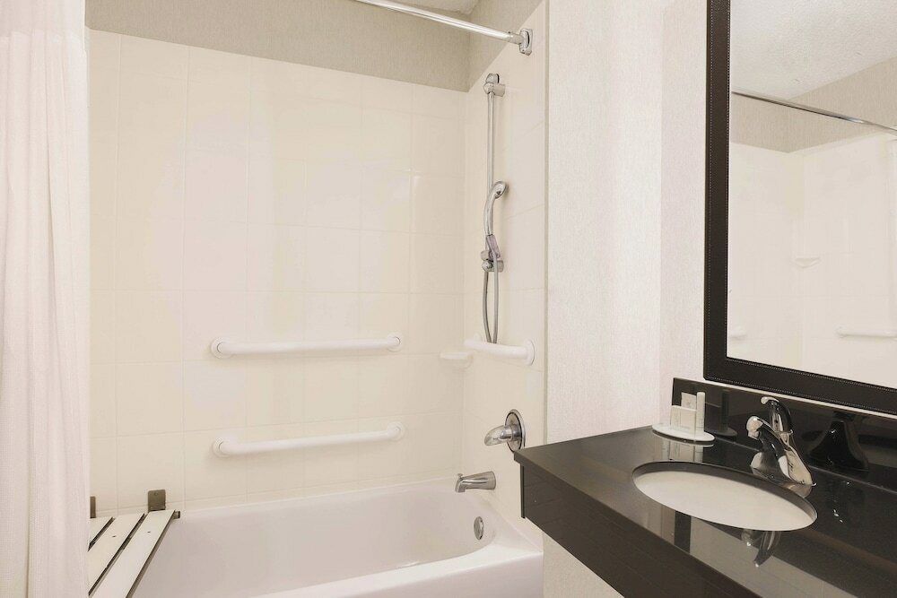 Фото Fairfield Inn & Suites by Marriott Tampa Fairgrounds/Casino