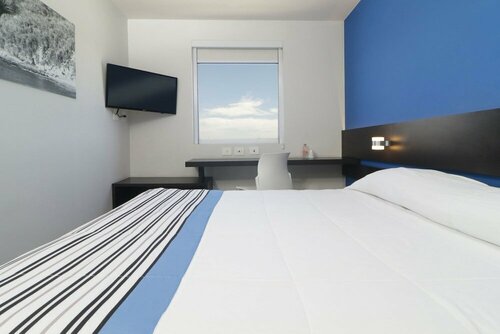 Гостиница City Express Junior Zona Industrial в Сан-Луис-Потоси