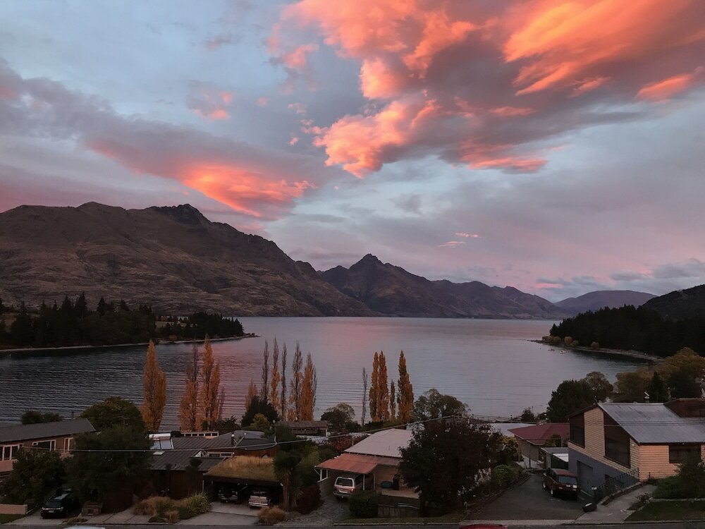 Фото Earnslaw Lodge