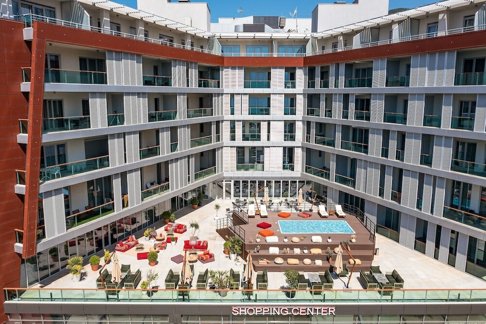 Фото Hotel Tq Plaza