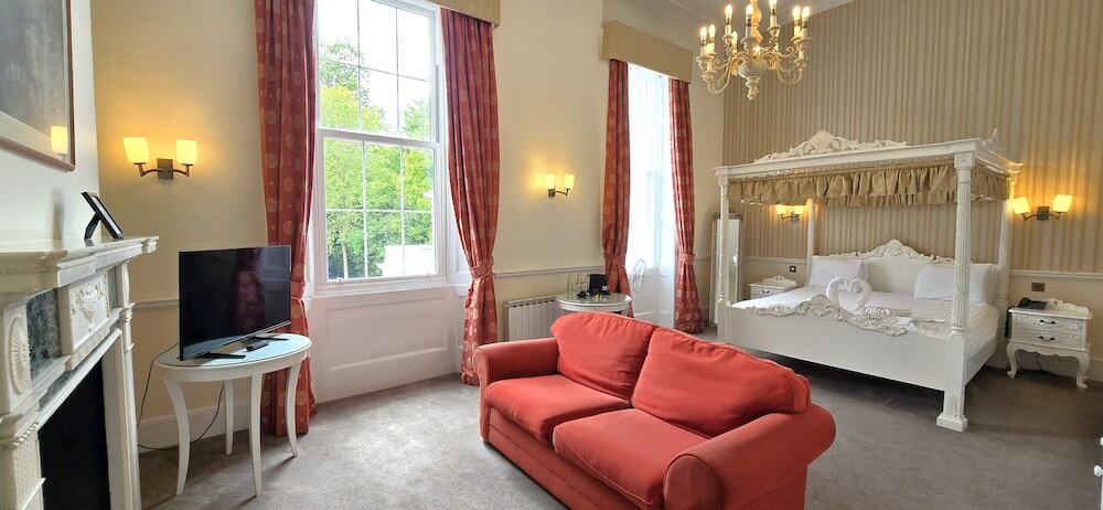 Фото Manor of Groves