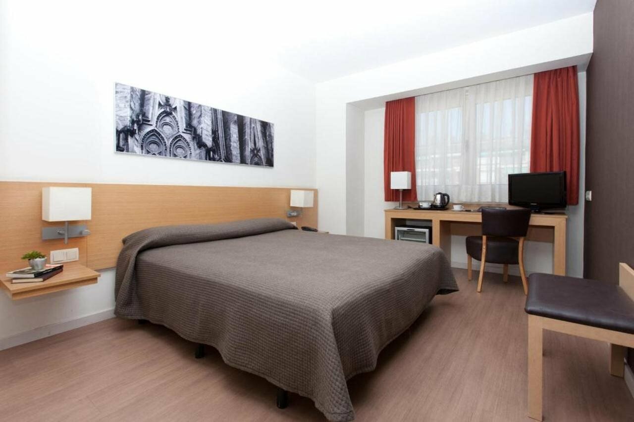 Фото Hotel Sagrada Familia