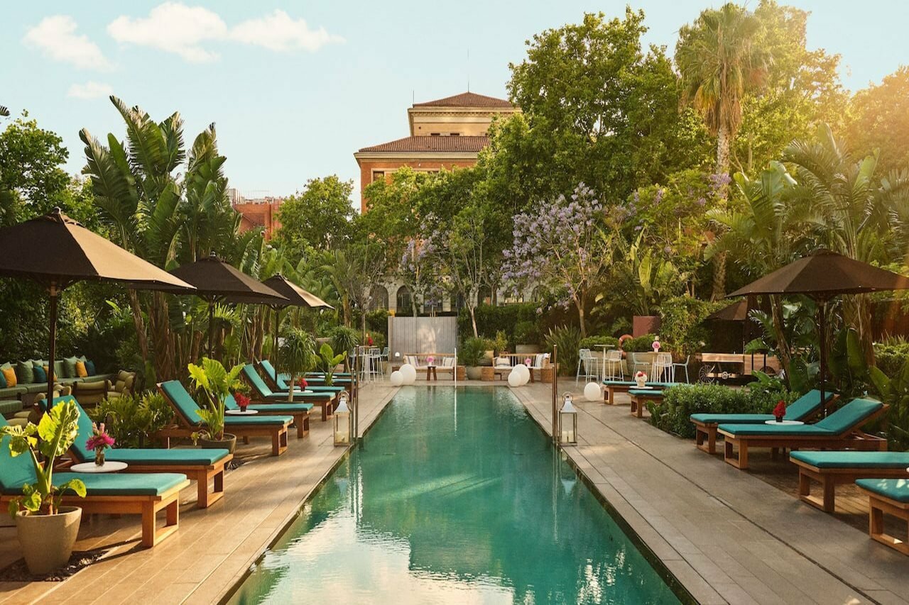 Фото отеля 1