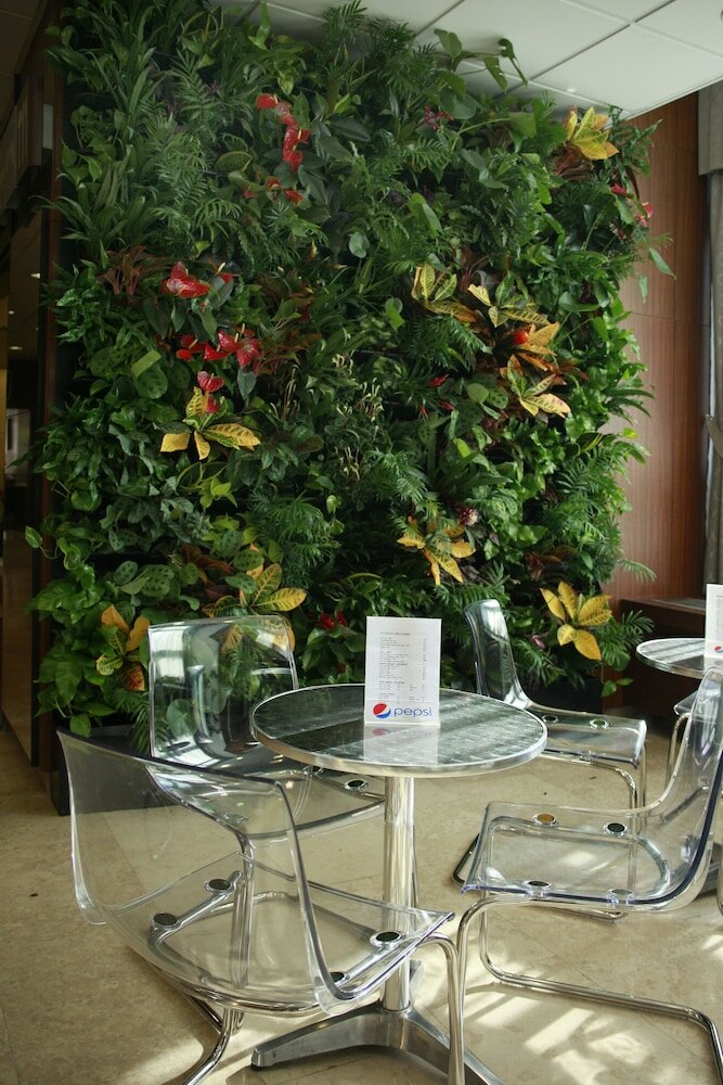 Фото Hotel Krystal