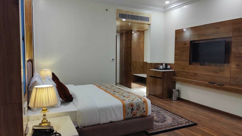 Фото 235479957401