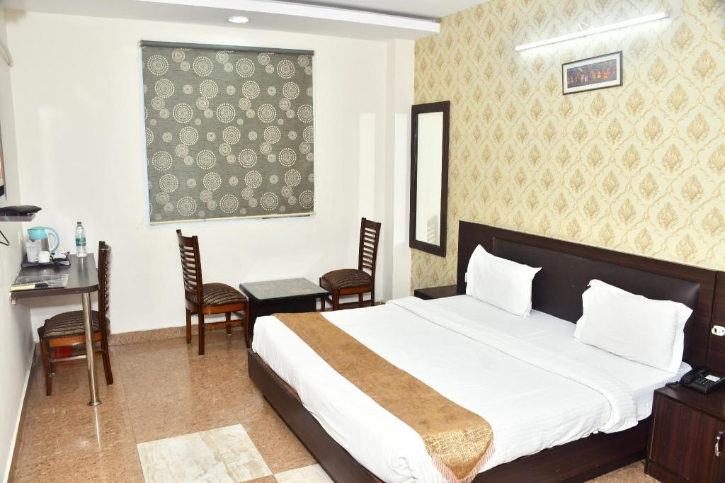 Фото Hotel Flora Haridwar