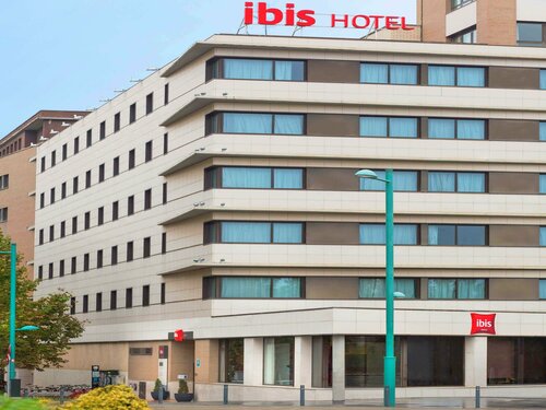 Внешний вид отеля Ibis Zaragoza Centro в Сарагосе, фото 2