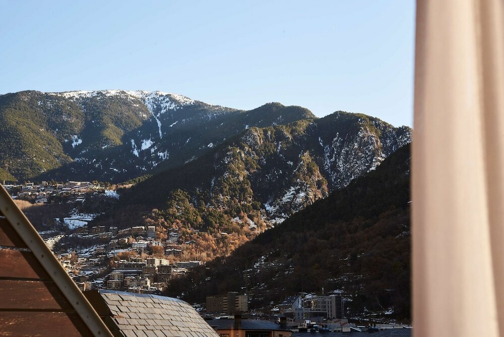 Фото Nh Andorra la Vella