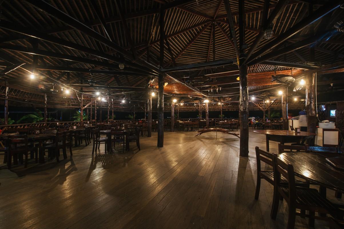 Фото Dragon Inn Floating Resort