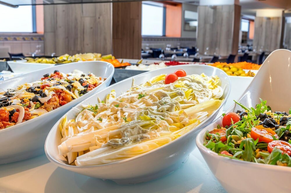 Фото Port Fiesta Park Hotel