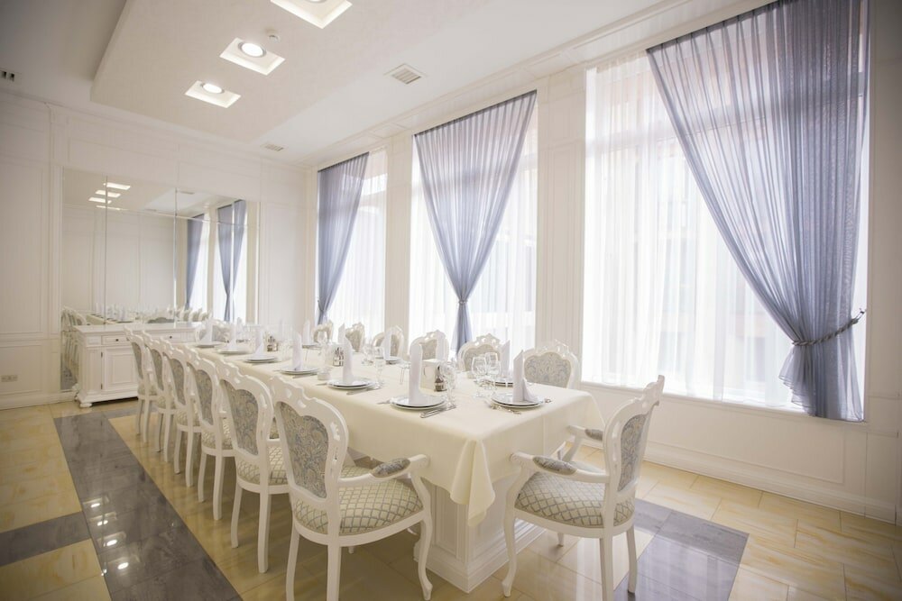 Фото Отель Россия