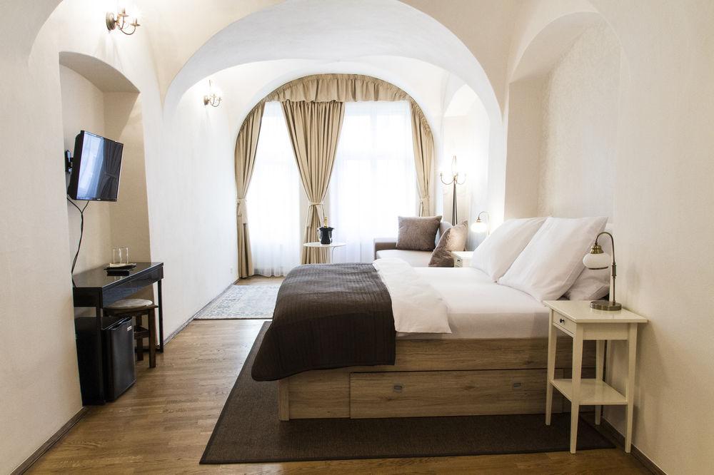 Фото Hotel U Suteru