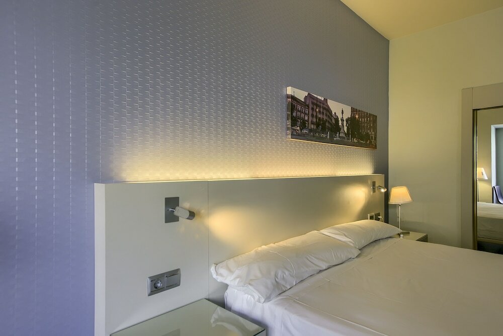 Фото Líbere Madrid Chamberí