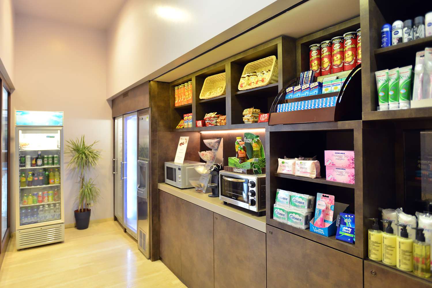 Фото Hilton Garden Inn Milan North