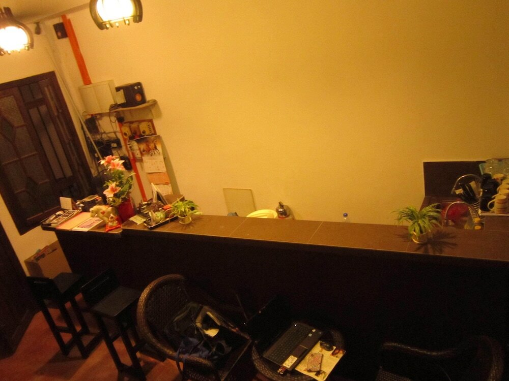 Фото Thirty Three Stewart Houze Guest House