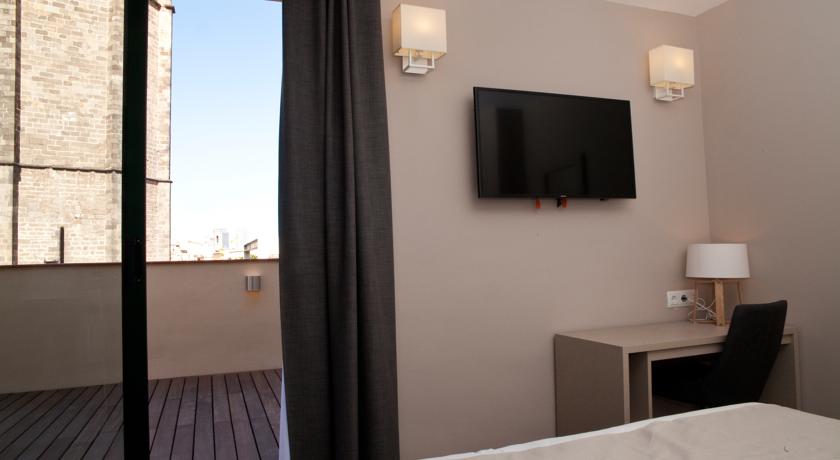 Фото May Ramblas Barcelona