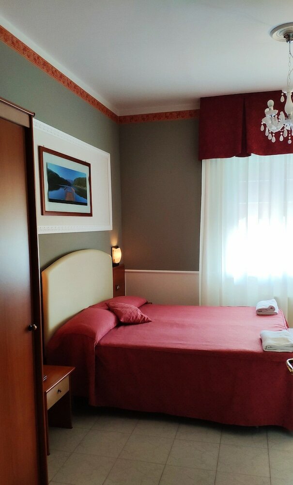 Фото Hotel Minerva