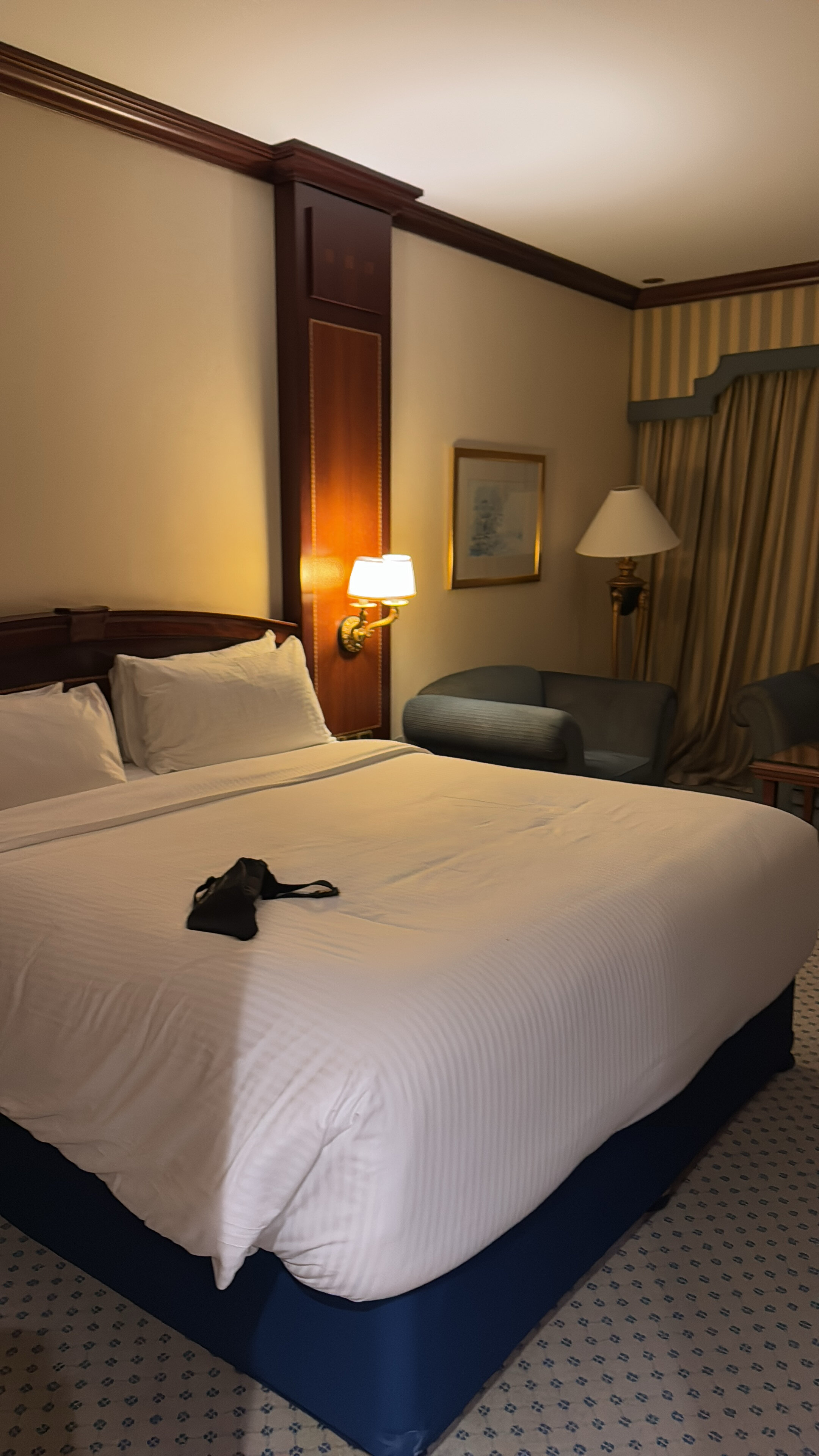 Фото Corniche Hotel Abu Dhabi