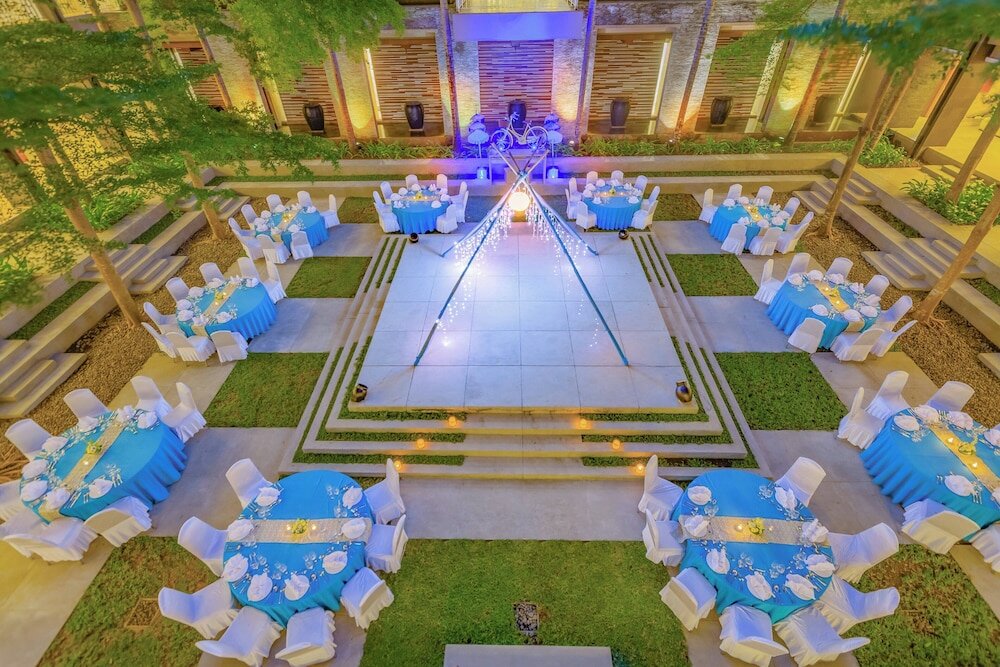 Фото Courtyard by Marriott Bali Nusa Dua Resort