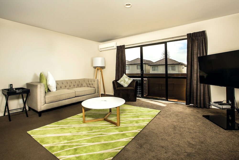 Фото Greenlane Suites