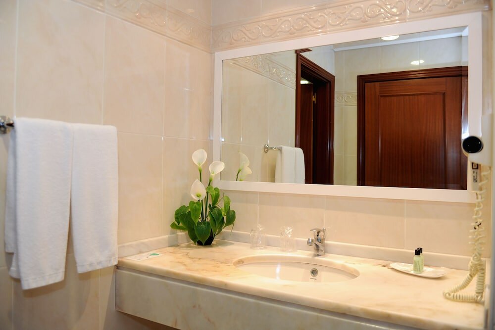 Фото Hotel Ocean Gardens