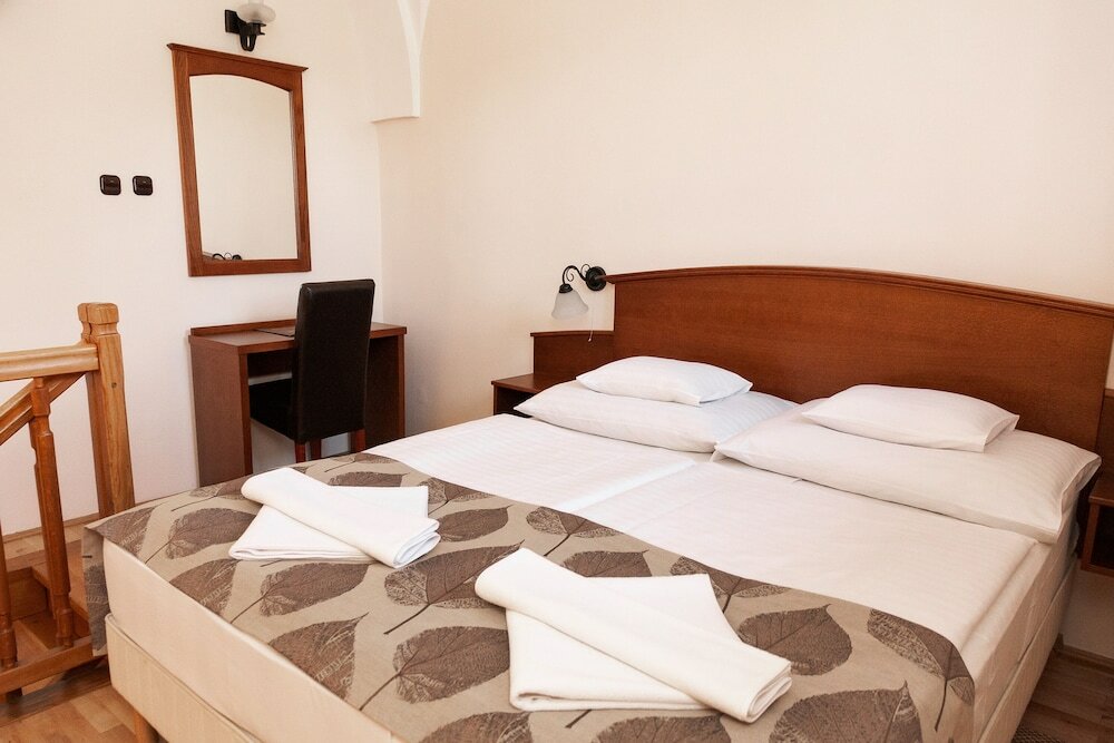 Фото Klastrom Hotel