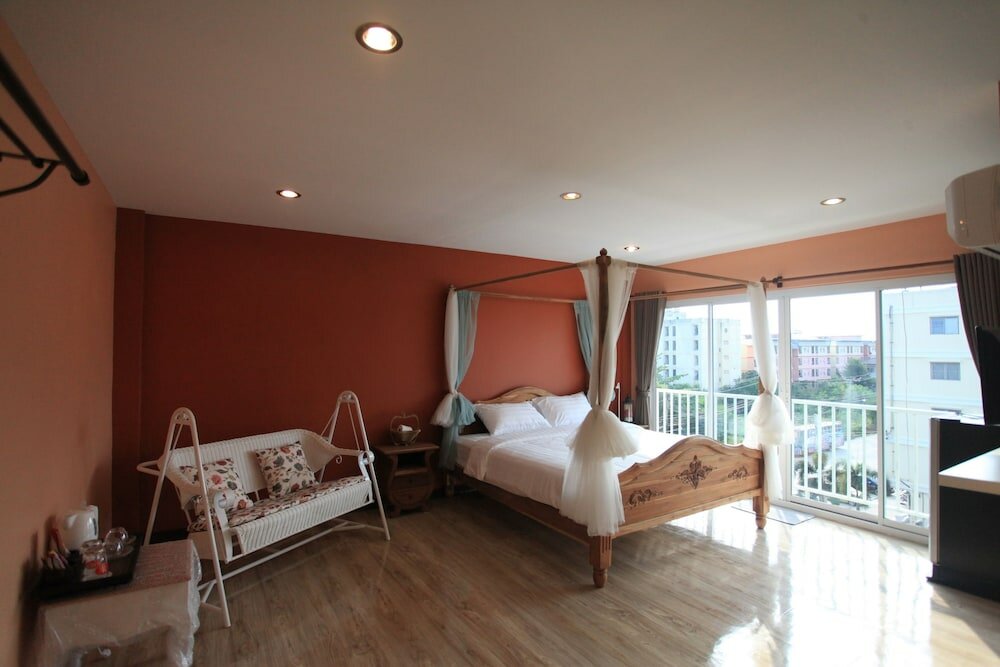 Фото Phaphoom Boutique