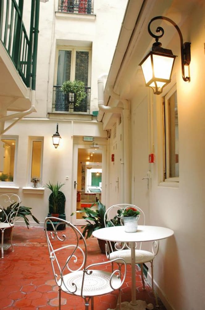 Фото Louisa Hotel