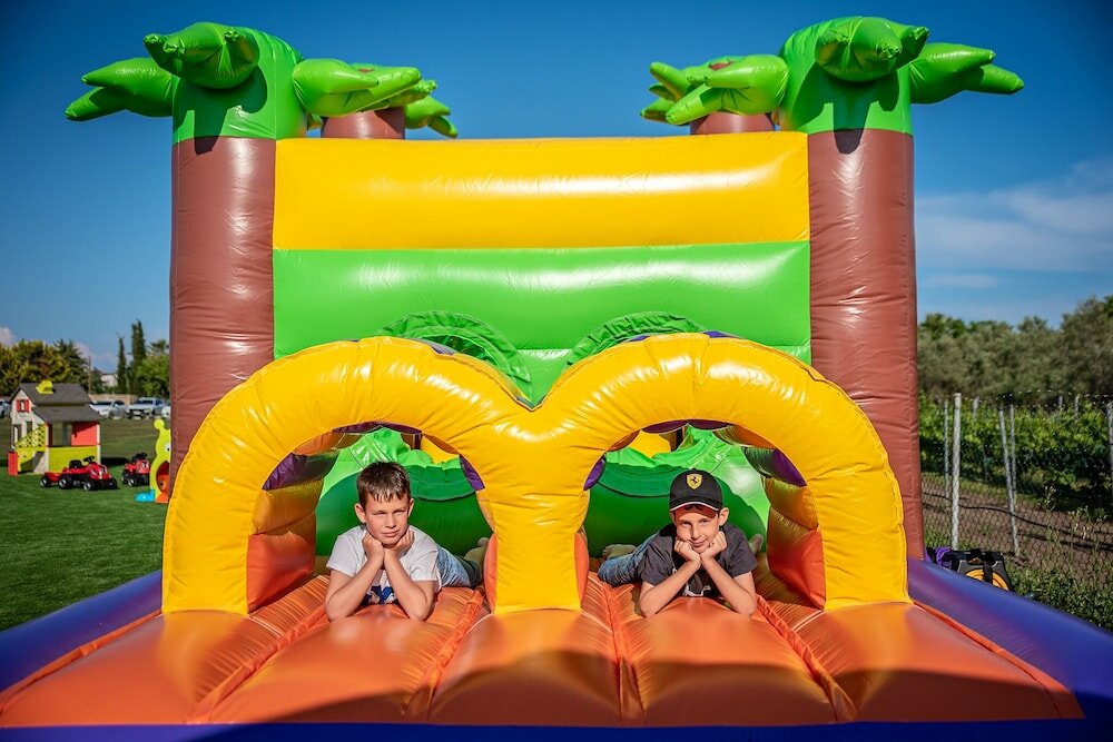 Фото Mythic Summer Hotel